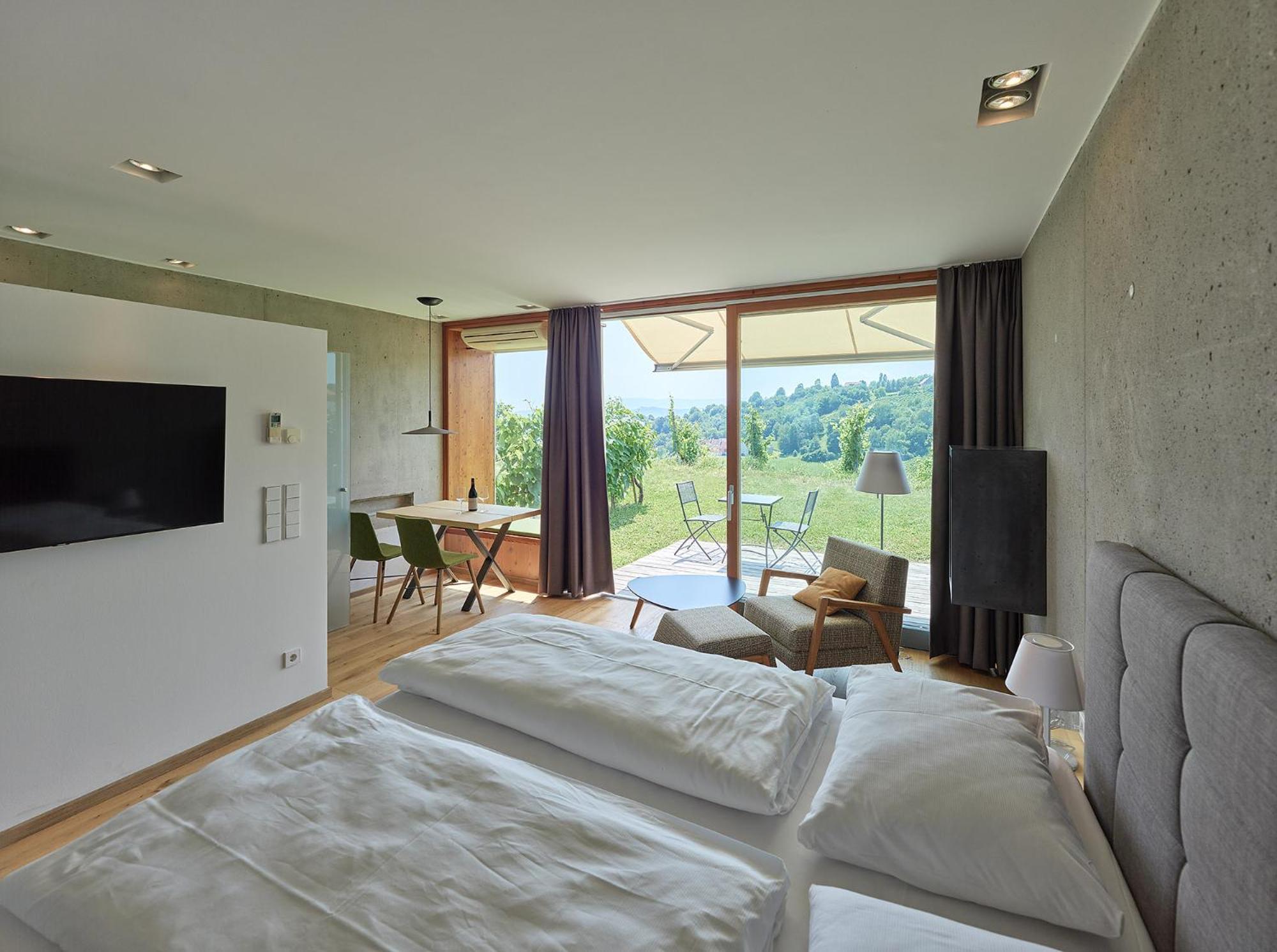 Hideaway An Der Weinstrasse - Pool & Sauna - Apartments Anderlage Spielfeld Esterno foto